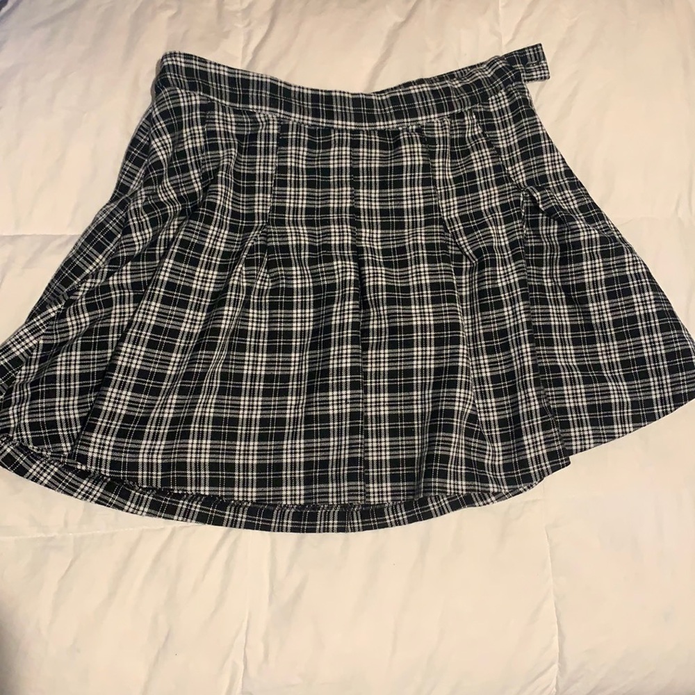 H&M DIVIDED Mini Plaid Schoolgirl Skirt